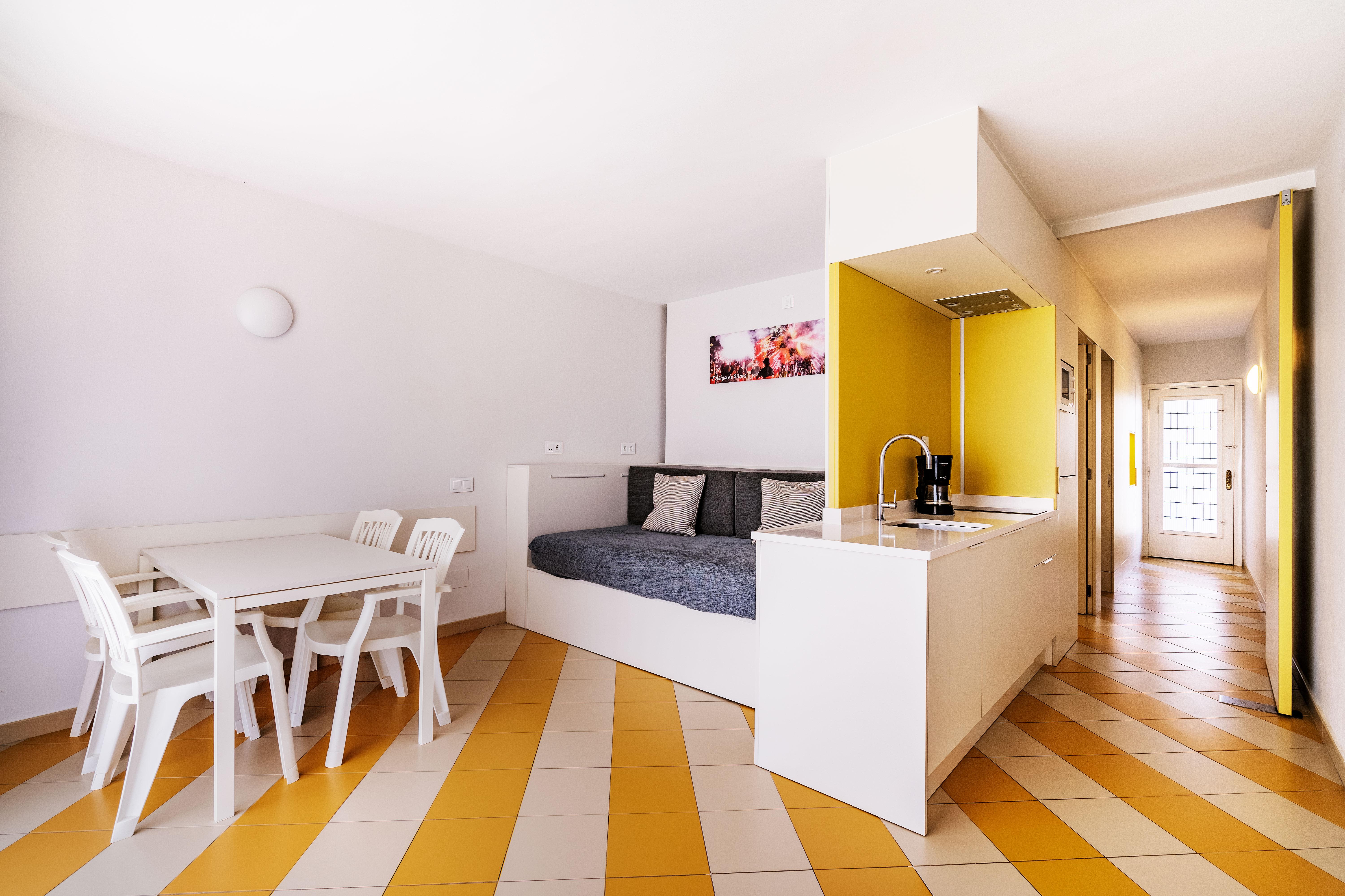 Apartamentos Sunway Amapola Sitges Exterior photo